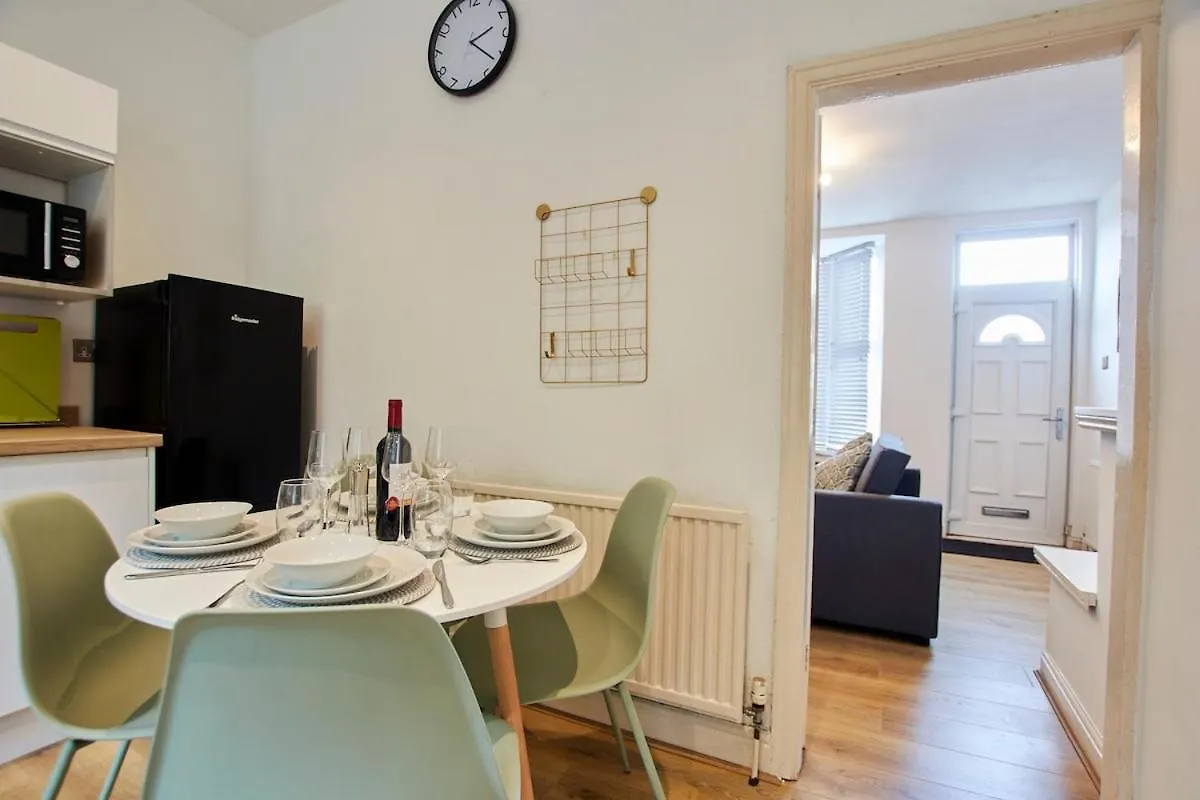 Charming House - Close To City Centre - Self-Check-In - Free Parking, Fast Wifi And Smart Tv By Yoko Property Sheffield Holiday home